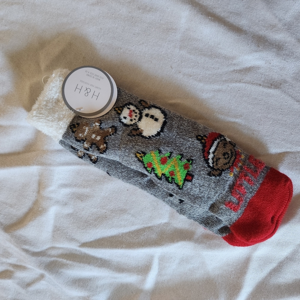 NWT H&H Holiday Slipper Socks Women’s 4–10 Grip Reindeer Snowman